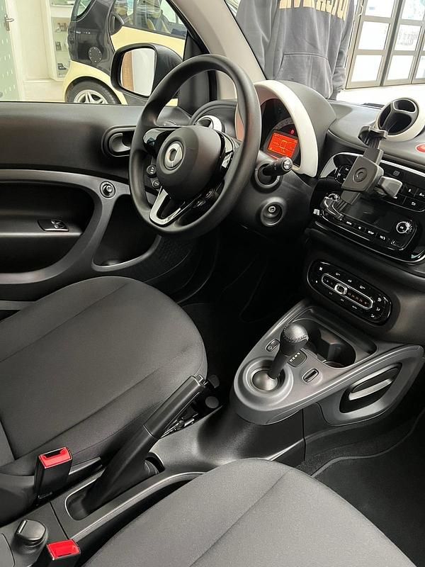 Gebraucht Smart ForTwo Coupé 90 PS (66 kW) 2019 Grün Coupé