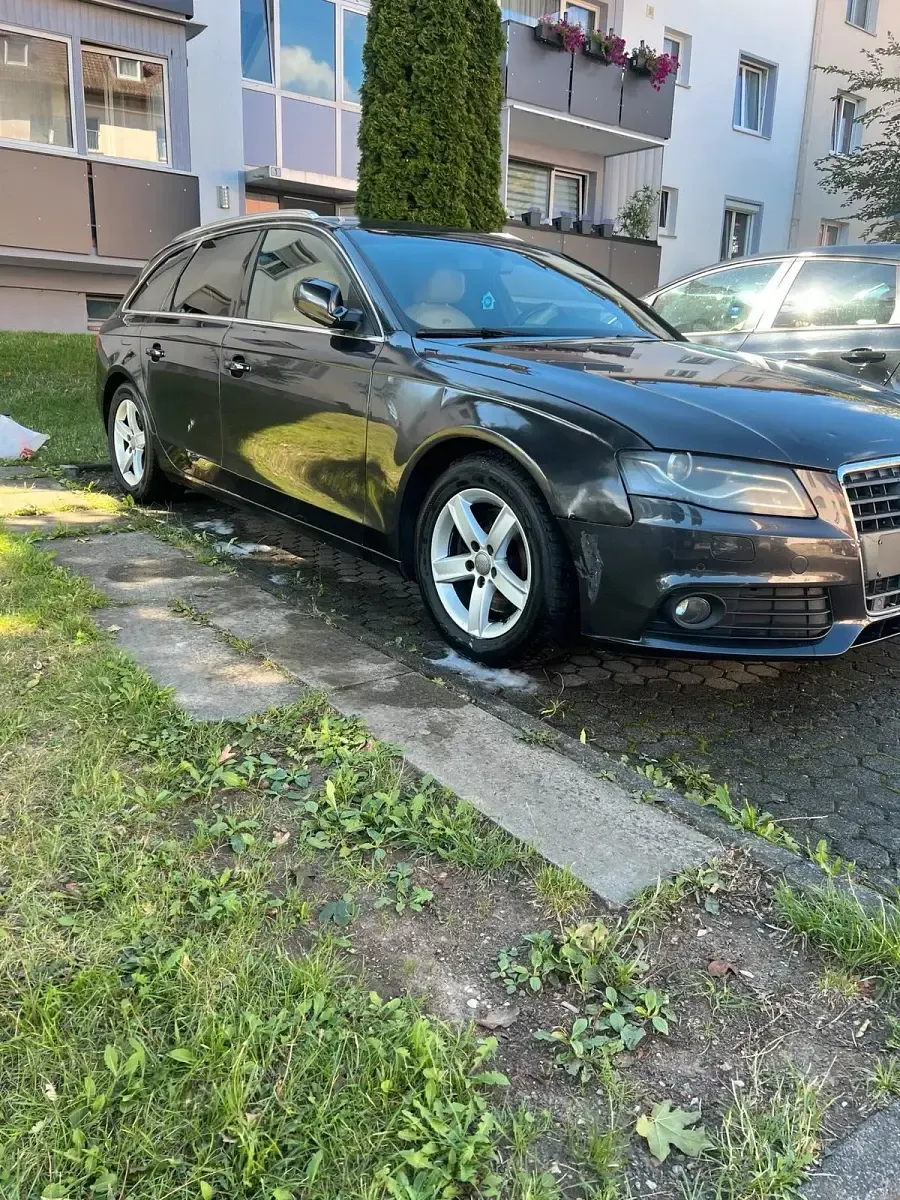 Gebraucht Audi A4 S-Line 163 PS (119 kW) 2011 Schwarz Kombi