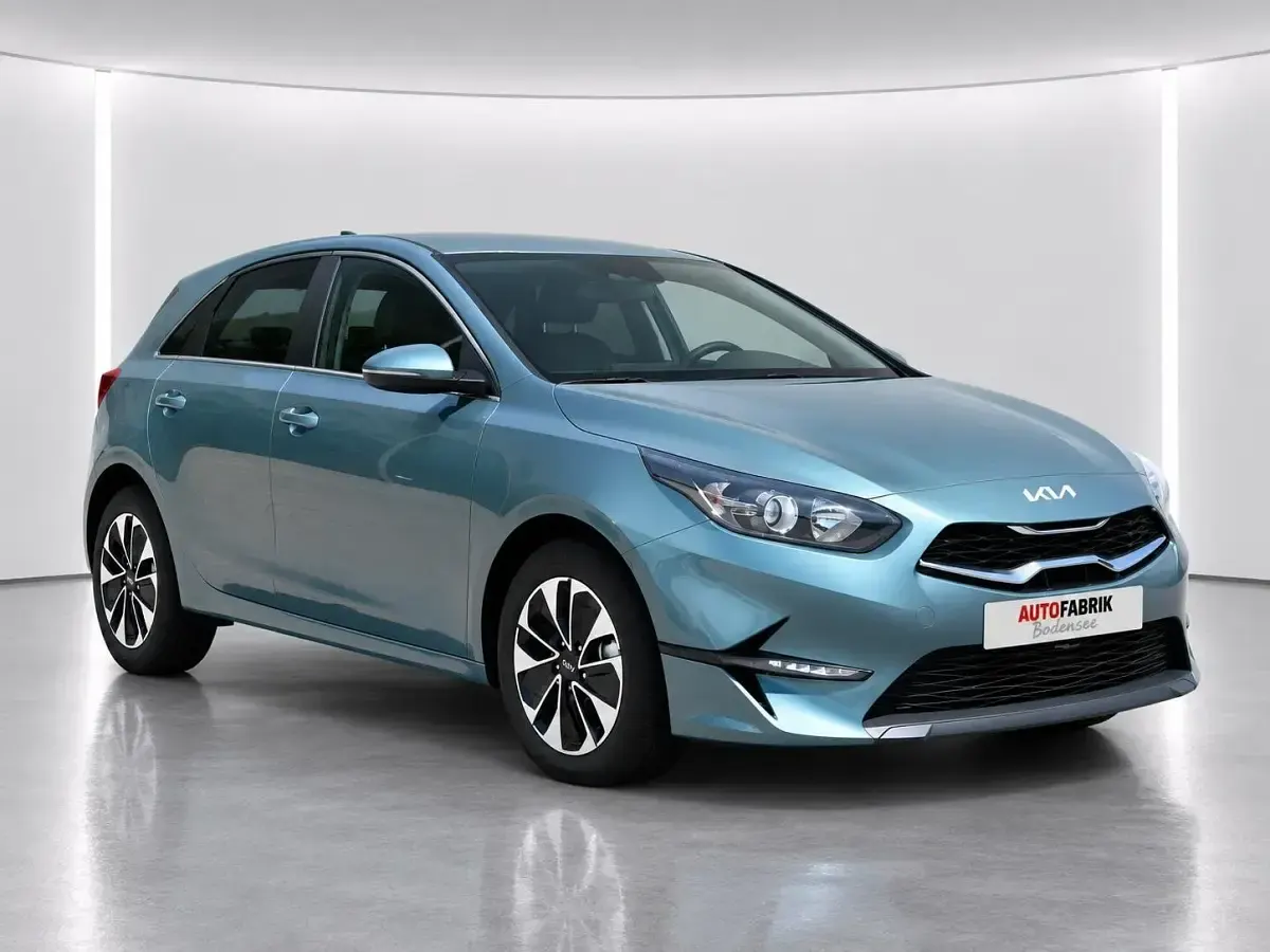 Gebraucht Kia Ceed Gold 140 PS (102 kW) 2025 Kleinwagen