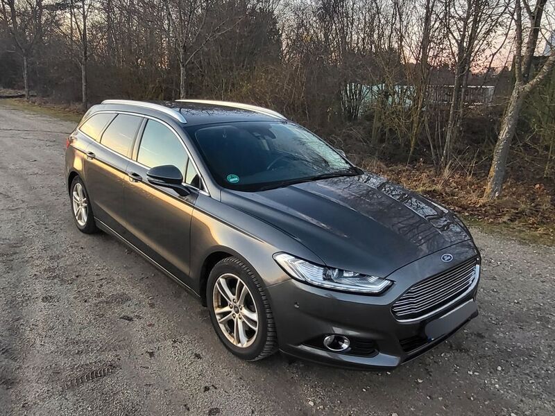 Gebraucht Ford Mondeo Titanium 150 PS (110 kW) 2015 Grau Kombi