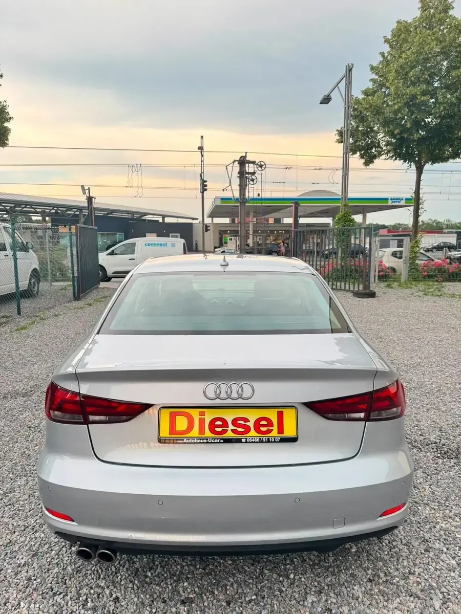 Gebraucht Audi A3 150 PS (110 kW) 2015 Silber Limousine