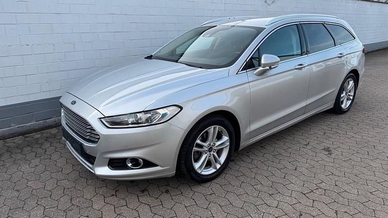 Gebraucht Ford Mondeo 150 PS (110 kW) 2015 Silber Kombi