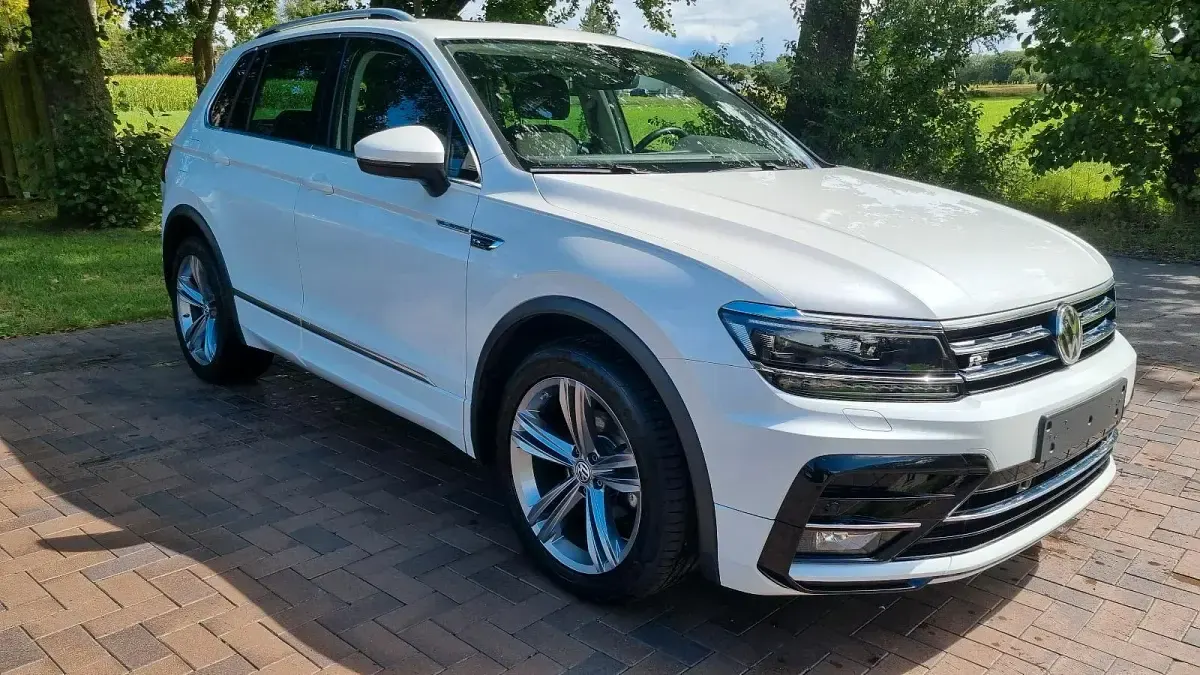 Gebraucht VW Tiguan Highline 150 PS (110 kW) 2019 Weiß SUV