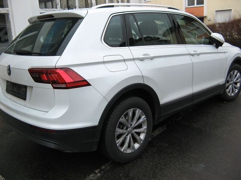 Gebraucht VW Tiguan 150 PS (110 kW) 2019 Weiß SUV