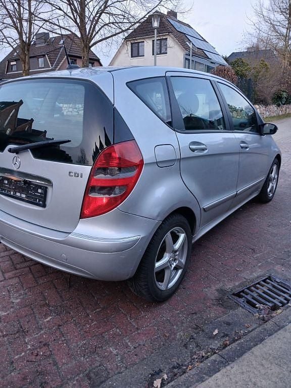 Gebraucht Mercedes A180 Elegance 109 PS (80 kW) 2006 Silber Van / Kleinbus
