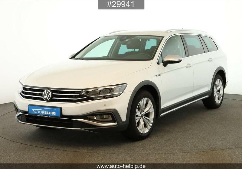 Weiß Gebraucht 2023 VW Passat Alltrack Kombi | 29.890 € (Guter Preis) - Bild 1/4