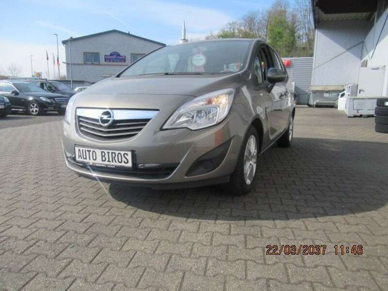 Braun Gebraucht 2010 Opel Meriva Van / Kleinbus | 4.900 € (Guter Preis) - Bild 1/4