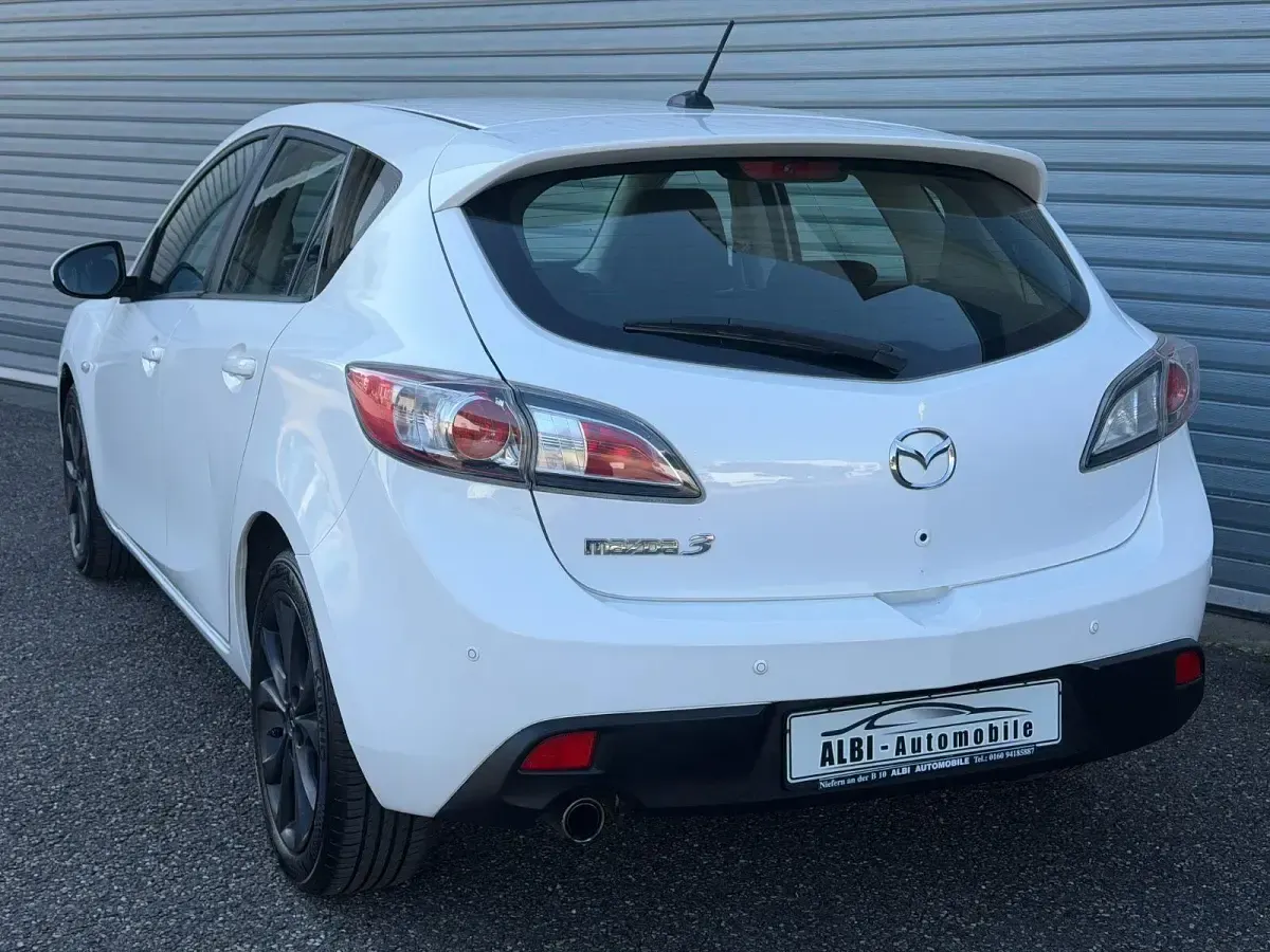 Gebraucht Mazda 3 Exclusive-Line 151 PS (111 kW) 2011 Weiß Kleinwagen