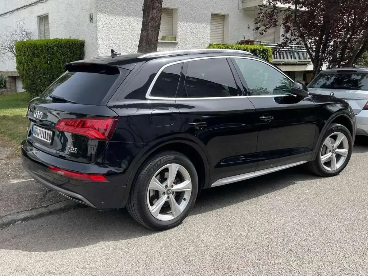 Käytetty Audi Q5 252 HP (185 kW) 2018 Musta Katumaasturi