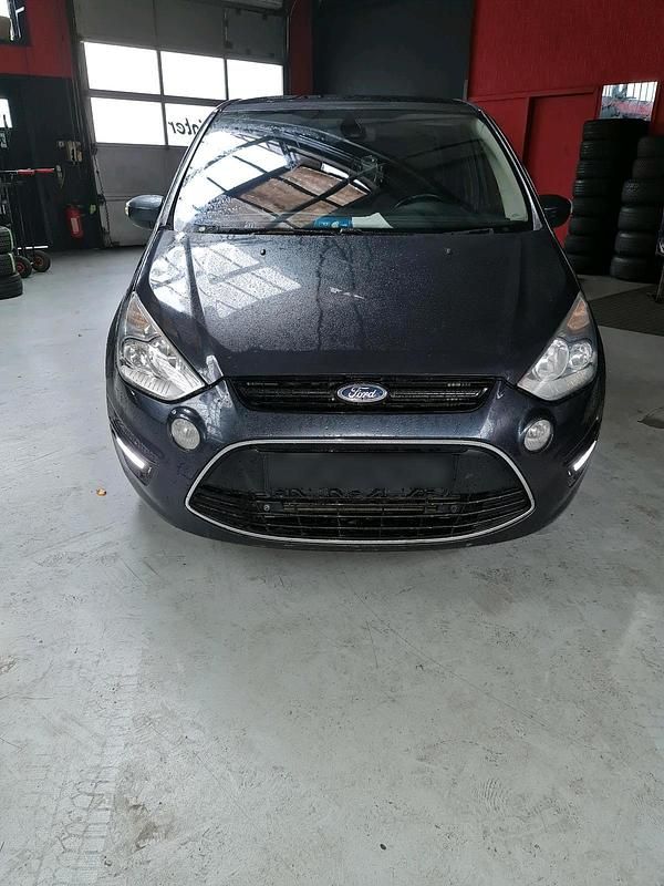 Gebraucht 2010 Ford S-MAX S Van / Kleinbus | 4.000 € (Superpreis) - Bild 1/4