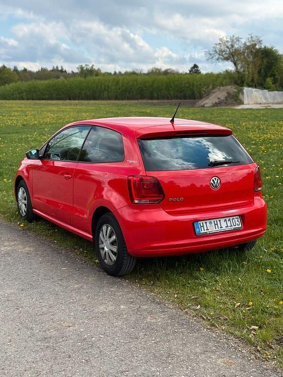 Gebraucht VW Polo 69 PS (50 kW) 2011 Rot Kleinwagen