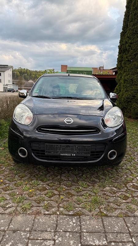 Gebraucht Nissan Micra 80 PS (58 kW) 2012 Schwarz Kleinwagen