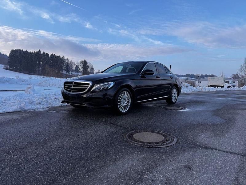 Gebraucht Mercedes C180 Edition 156 PS (114 kW) 2016 Schwarz Limousine