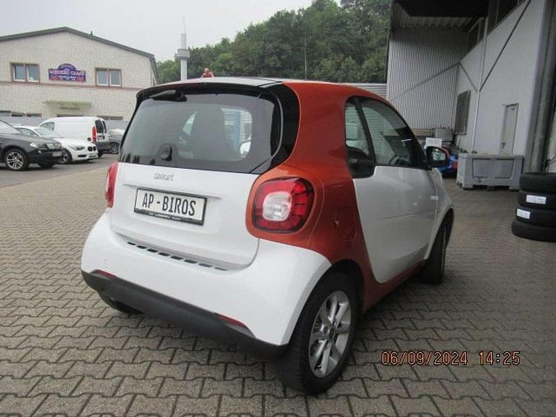 Gebraucht Smart ForTwo Coupé Basis 90 PS (66 kW) 2019 Bronze Kleinwagen