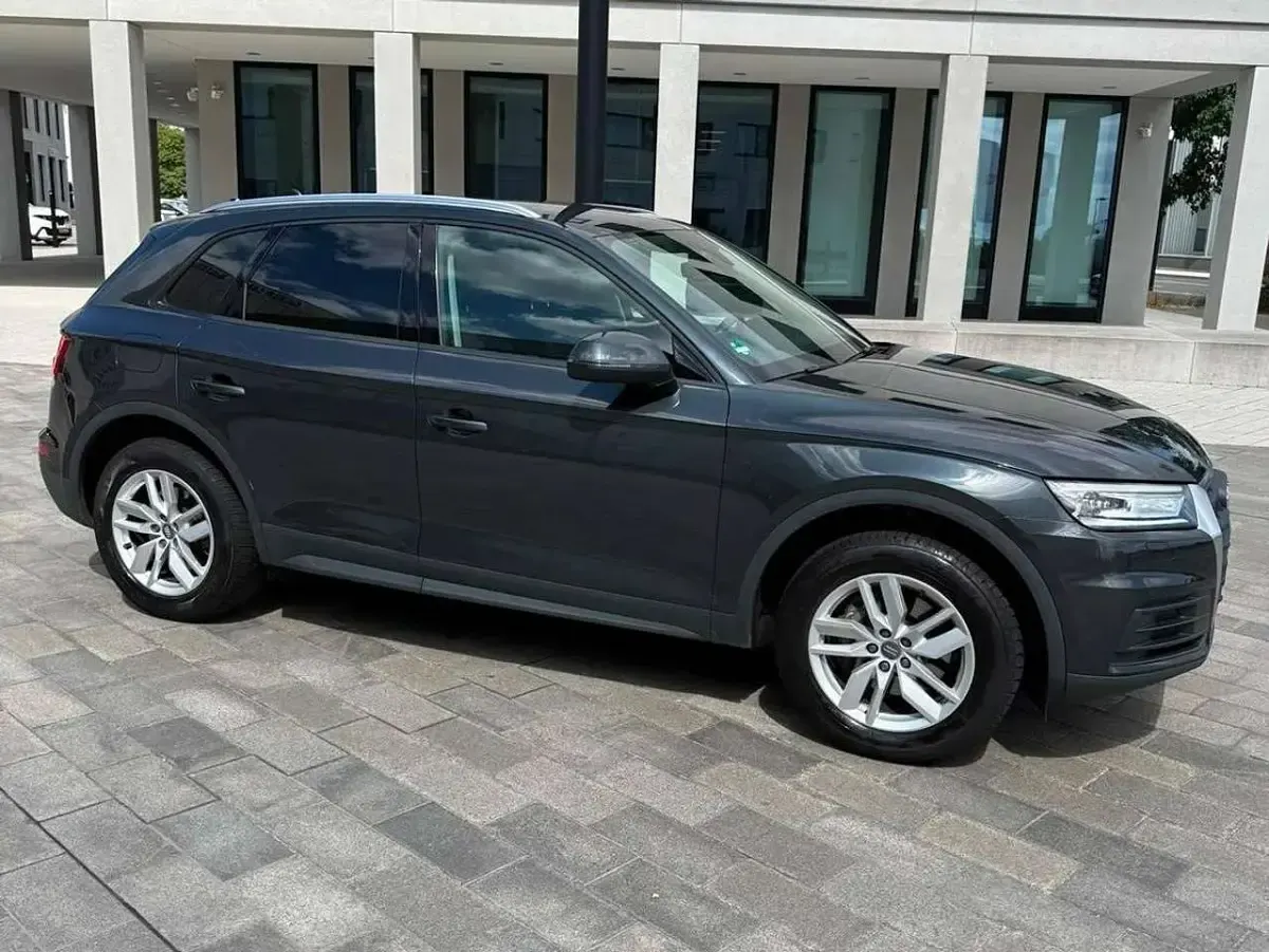 Gebraucht Audi Q5 190 PS (139 kW) 2020 Grau SUV