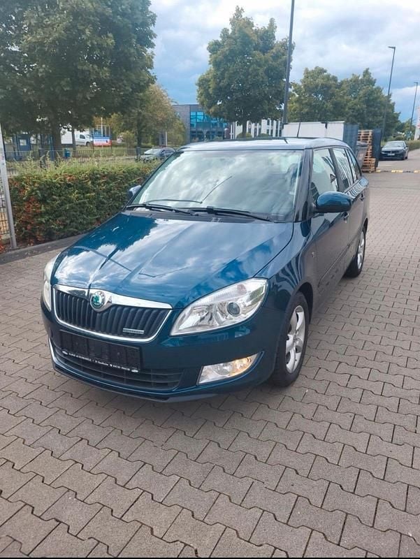 Blau Gebraucht 2014 Skoda Fabia Kombi | 3.200 € (Fairer Preis) - Bild 1/2