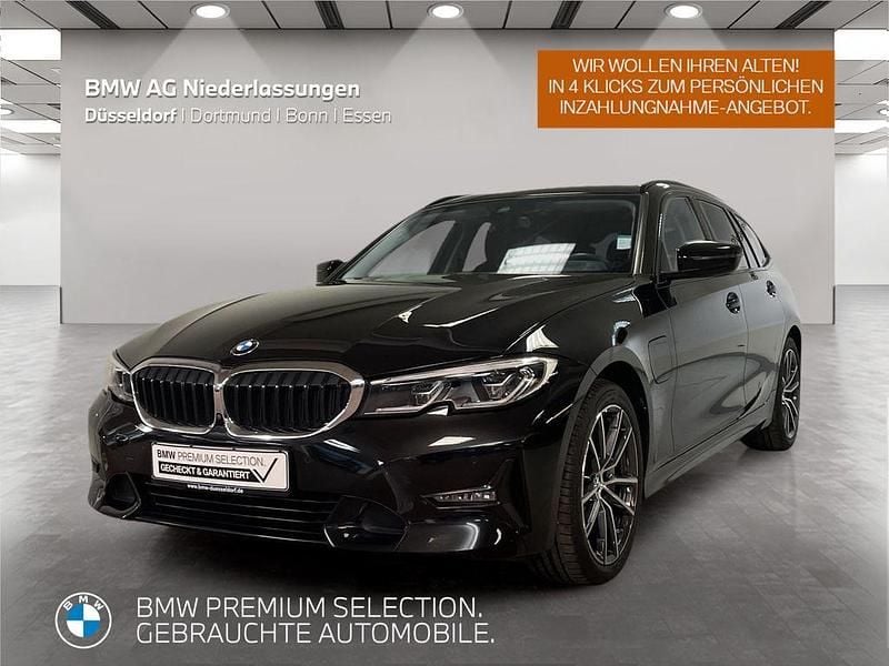 Schwarz Gebraucht 2021 BMW 330e Sport Line Kombi | 31.999 € (Fairer Preis) - Bild 1/4