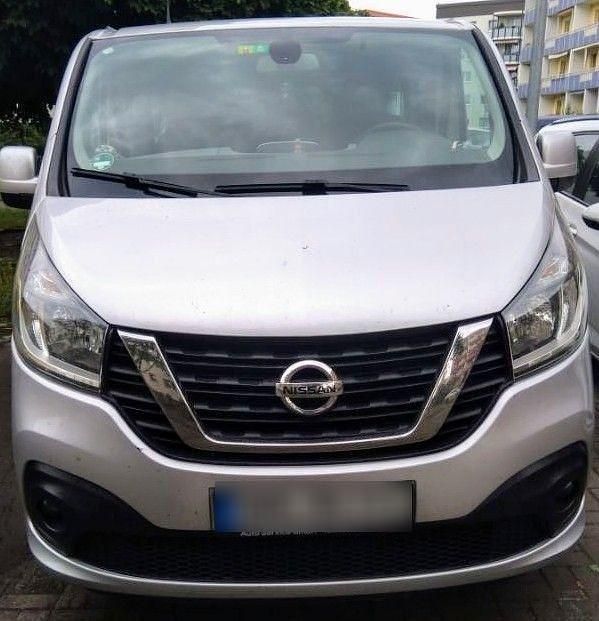 Second-hand Nissan NV300 145 CP (106 kW) 2017 Argintiu Van
