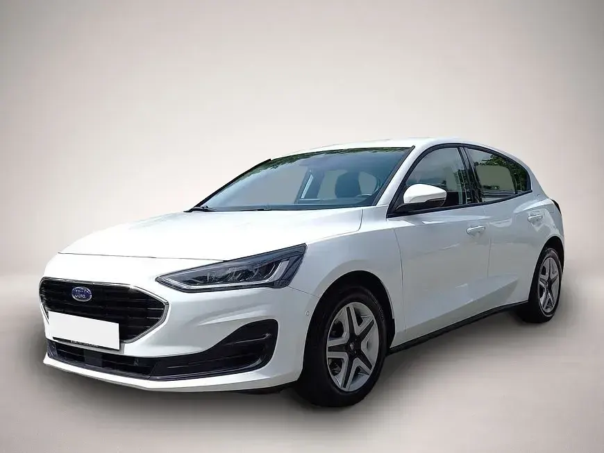 Gebraucht Ford Focus Cool & Connect 125 PS (91 kW) 2022 Limousine