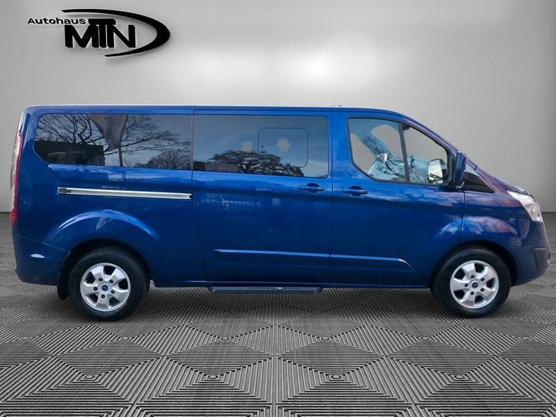Gebraucht Ford Tourneo 170 PS (125 kW) 2017 Blau