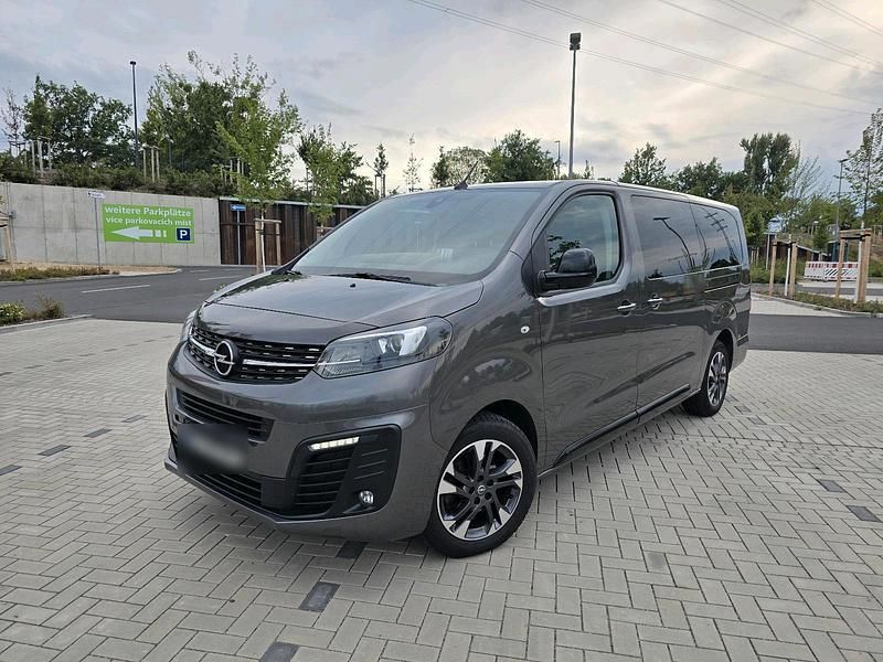 Grau Gebraucht 2020 Opel Zafira Life Van | 28.000 € (Fairer Preis) - Bild 1/4