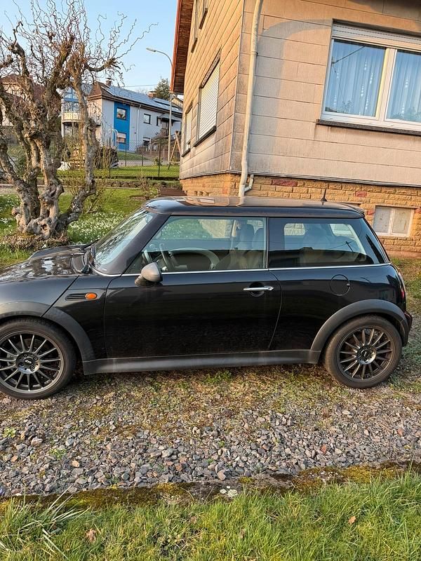 Second-hand Mini One D 75 CP (55 kW) 2004 Negru Hatchback