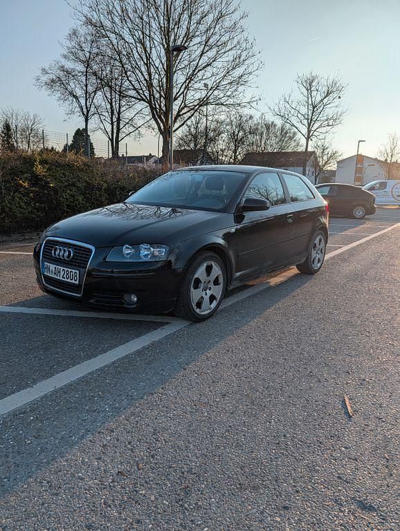 Schwarz Gebraucht 2007 Audi A3 Ambition Limousine | 3.390 € (Fairer Preis) - Bild 1/4