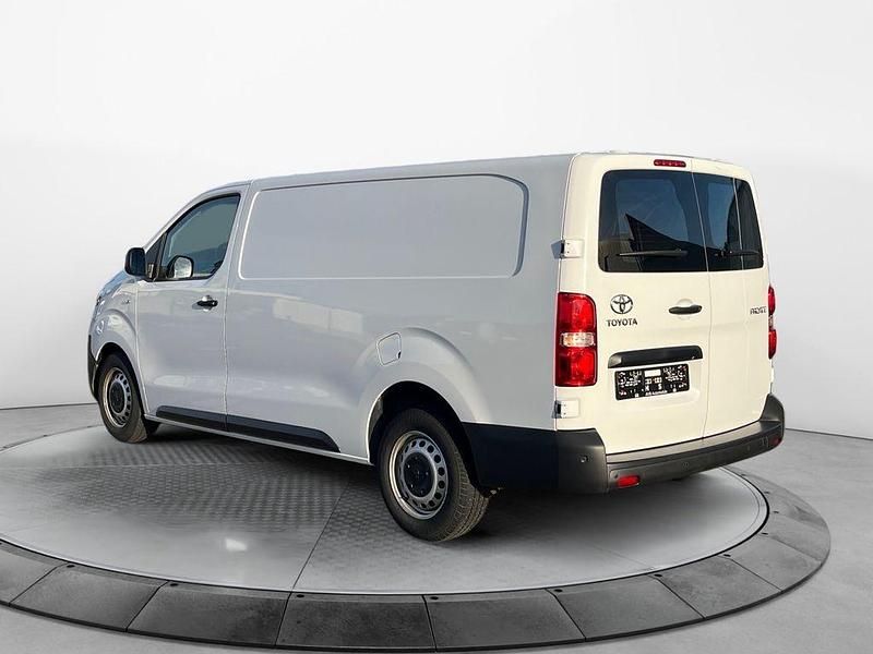 Gebraucht Toyota Proace 144 PS (105 kW) 2024 Weiß Van / Kleinbus