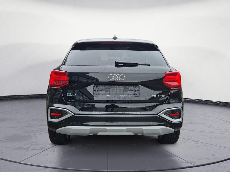 Neu Audi Q2 Advanced Plus 150 PS (110 kW) 2025 Schwarz SUV