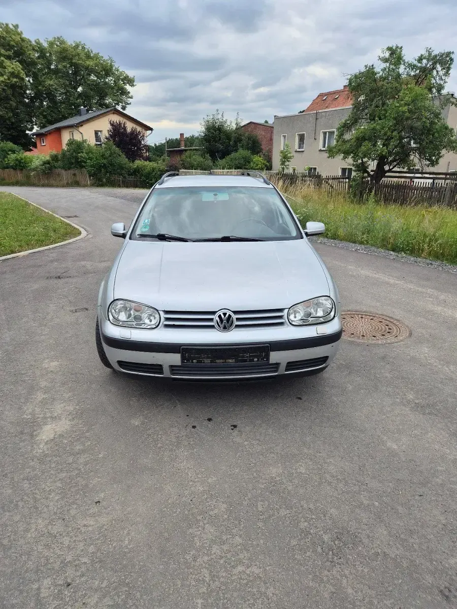 Gebraucht VW Golf IV 105 PS (77 kW) 2002 Silber Kombi