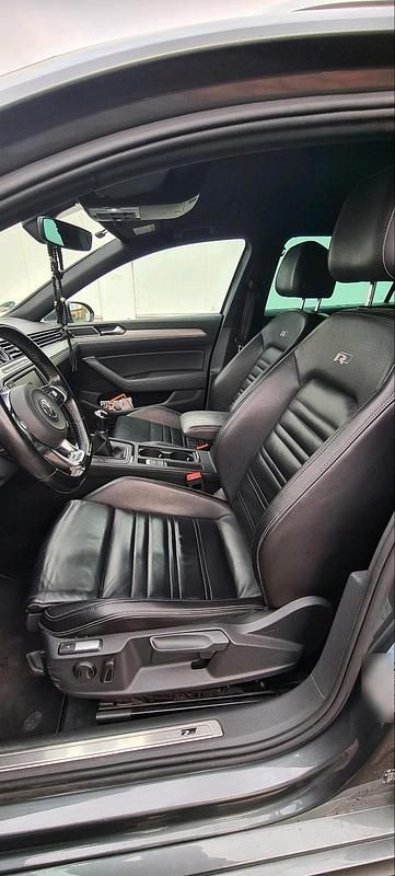 Gebraucht VW Passat R-line 150 PS (110 kW) 2015 Grau Kombi