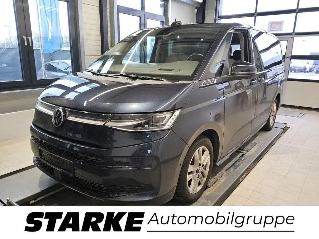Używany VW Multivan Energetic 150 KM (110 kW) 2022 Niebieski Minivan