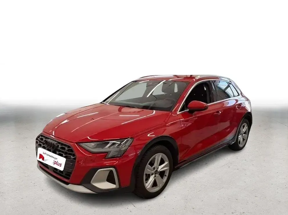 Gebraucht Audi A3 Ambiente 150 PS (110 kW) 2025 Rot Limousine