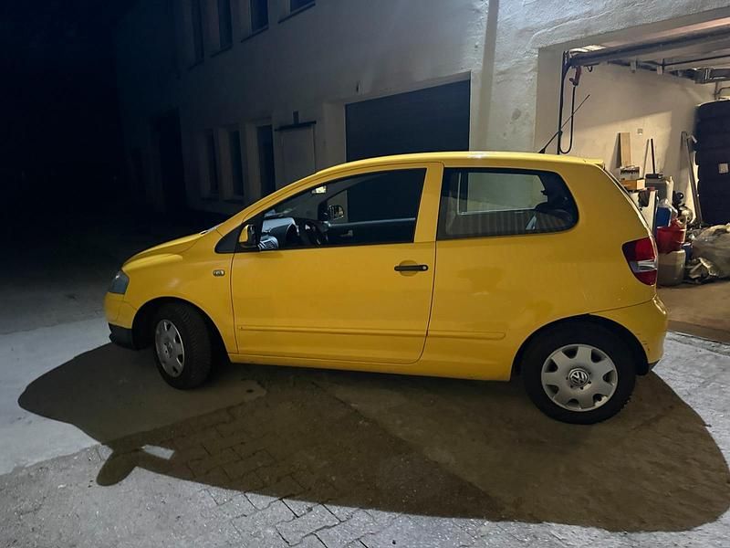 Usata VW Fox 54 CV (39 kW) 2009 Giallo Utilitaria