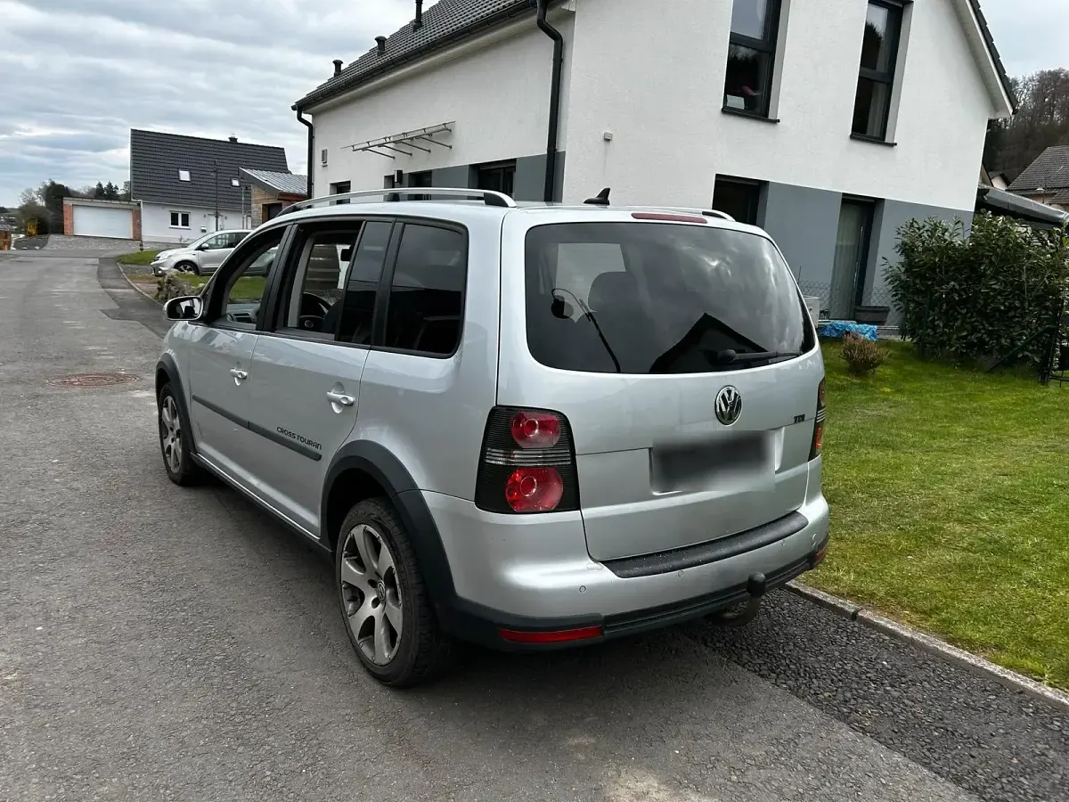 Gebraucht VW Touran Cross 140 PS (102 kW) 2007 Silber Van / Kleinbus