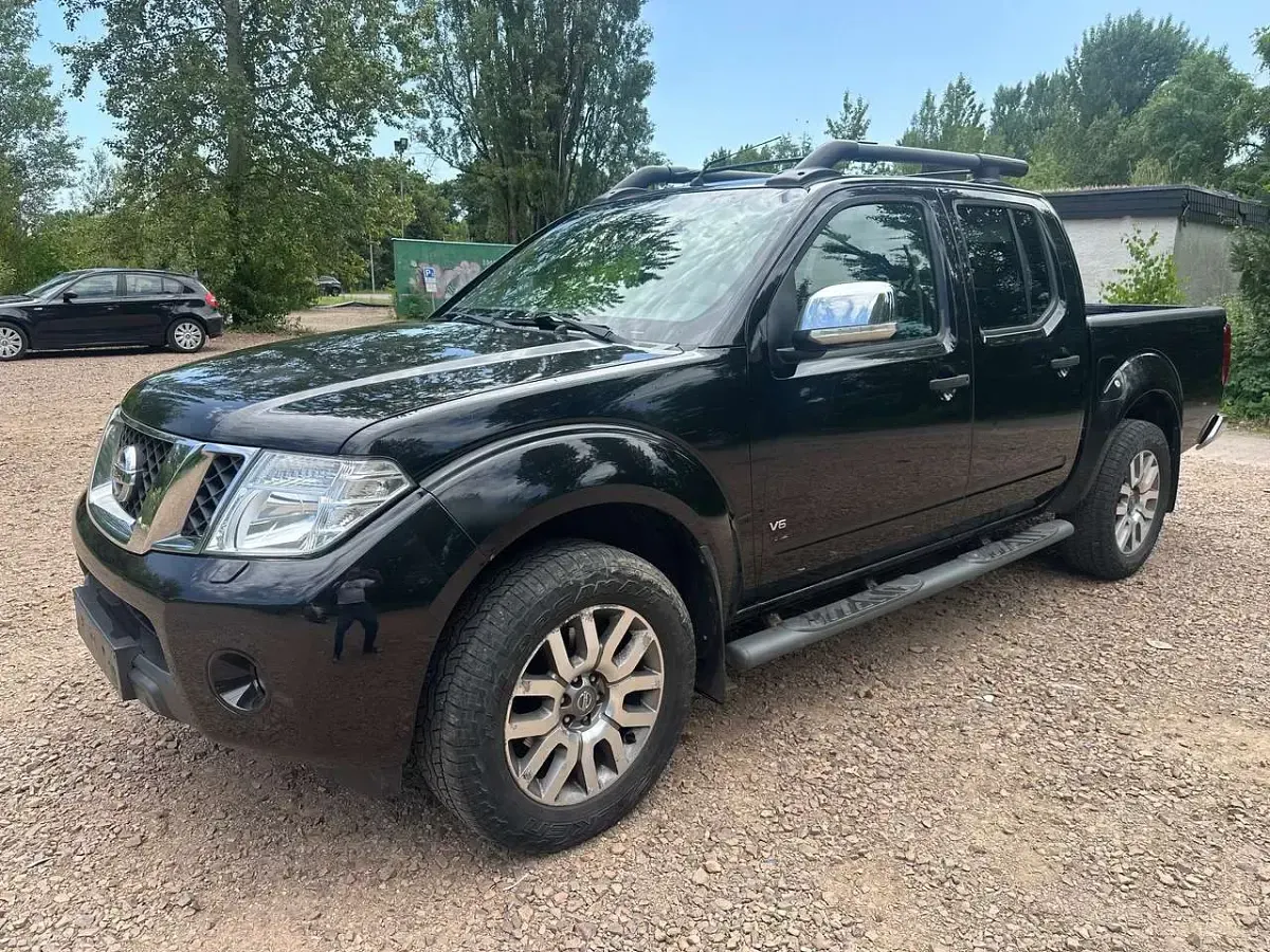 Gebraucht Nissan Navara 231 PS (169 kW) 2012 Schwarz Pickup