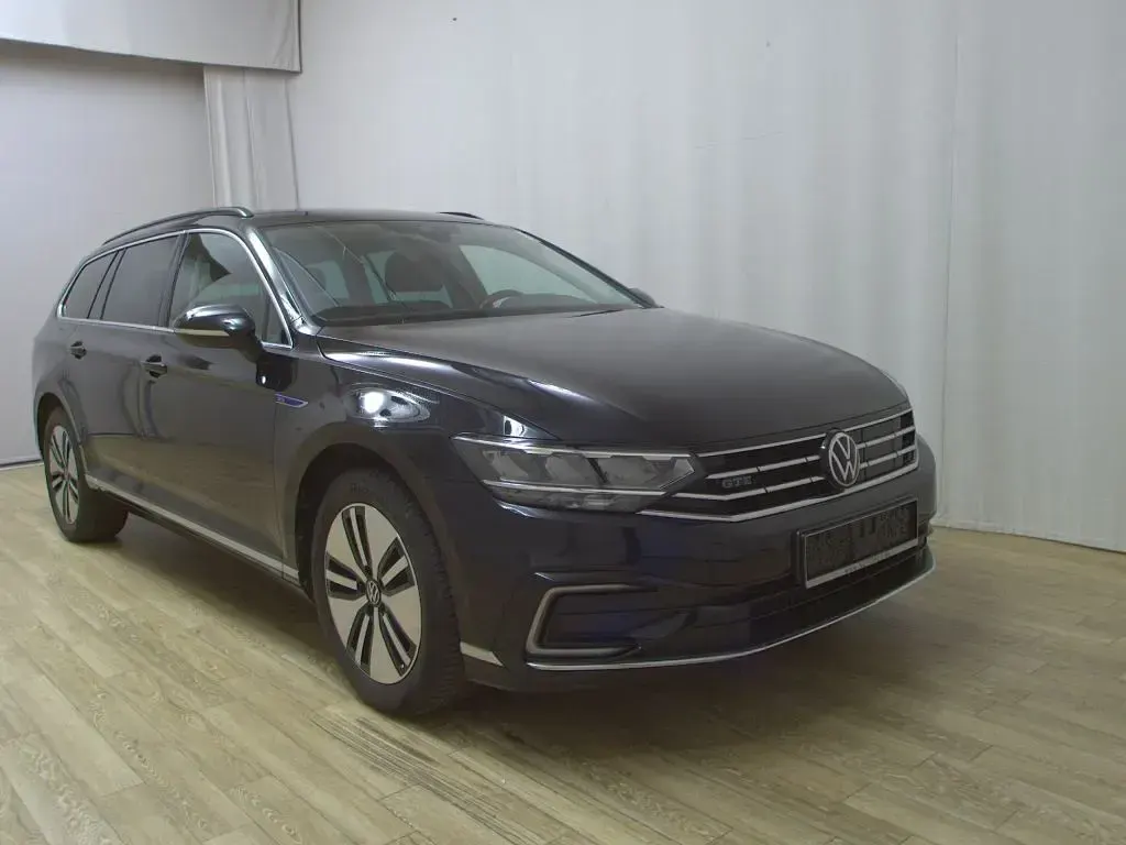 Gebraucht VW Passat 218 PS (160 kW) 2020 Deep black perleffekt (metallic) Kombi