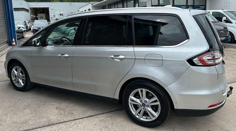 Gebraucht Ford Galaxy Titanium 190 PS (139 kW) 2021 Polarsilber metallic Van / Kleinbus