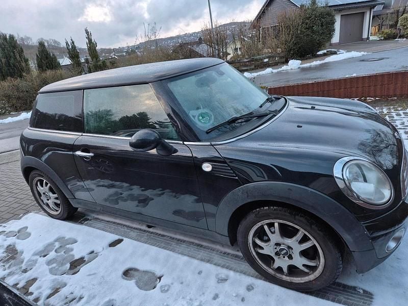 Gebraucht Mini Cooper 98 PS (72 kW) 2010 Schwarz Kleinwagen