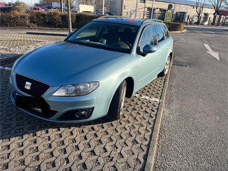 Blau Gebraucht 2011 Seat Exeo Reference Kombi | 3.600 € (Fairer Preis) - Bild 1/4