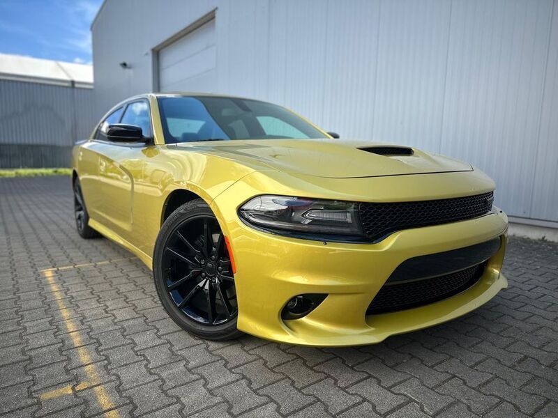 Gelb Gebraucht 2021 Dodge Charger Limousine | 35.699 € (Teuer) - Bild 1/4