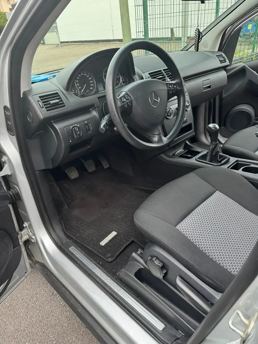 Gebraucht Mercedes A150 95 PS (69 kW) 2005 Grau Kleinwagen