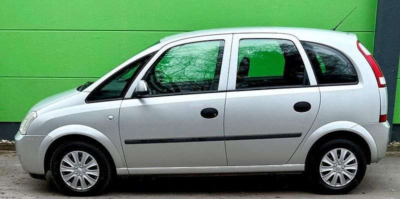 Gebraucht Opel Meriva 87 PS (63 kW) 2003 Silber Van / Kleinbus