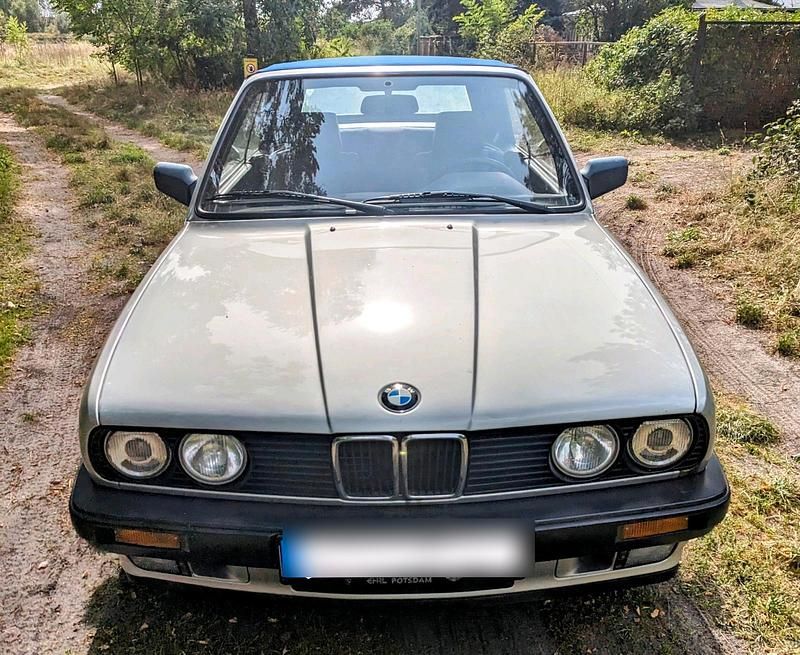Silber Gebraucht 1991 BMW 318 Cabriolet Cabrio | 19.000 € - Bild 1/4