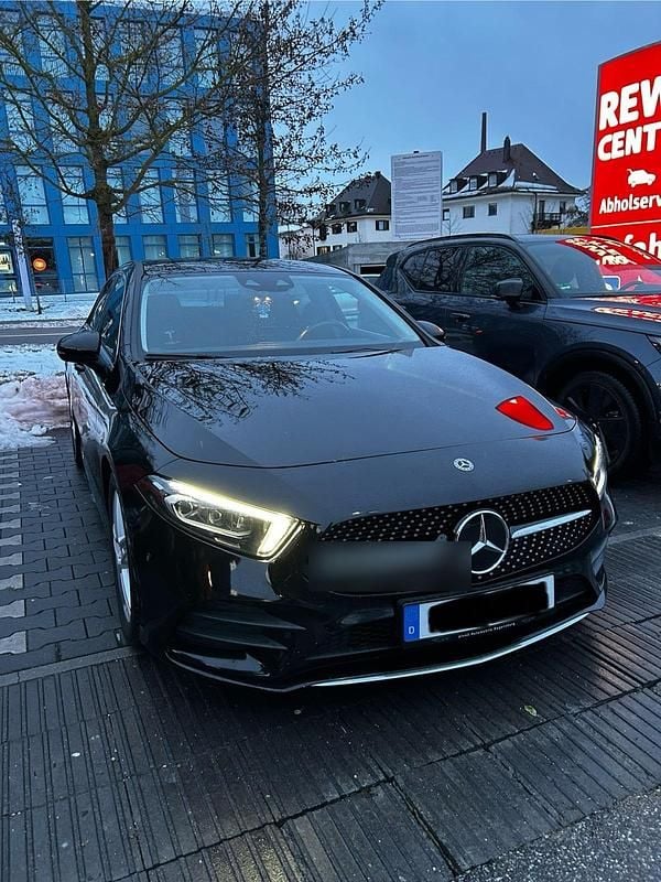 Schwarz Gebraucht 2020 Mercedes A220 AMG line Limousine | 23.000 € (Guter Preis) - Bild 1/4