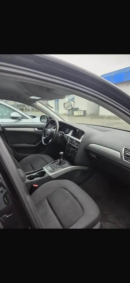 Używany Audi A4 160 KM (117 kW) 2009 Czarny Sedan/Limuzyna