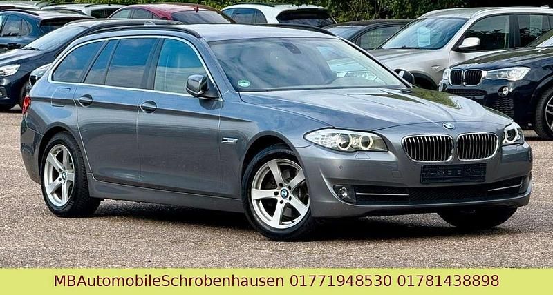 Grau Gebraucht 2011 BMW 520 Sport Line Kombi | 9.999 € (Guter Preis) - Bild 1/3