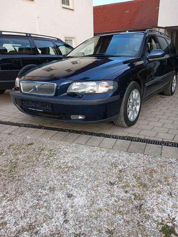 Blau Gebraucht 2000 Volvo V70 Kombi | 12.900 € - Bild 1/4