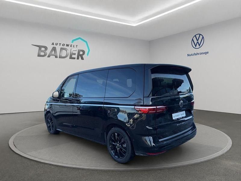 Gebraucht VW Multivan Style 150 PS (110 kW) 2023 Deep black perleffekt Van