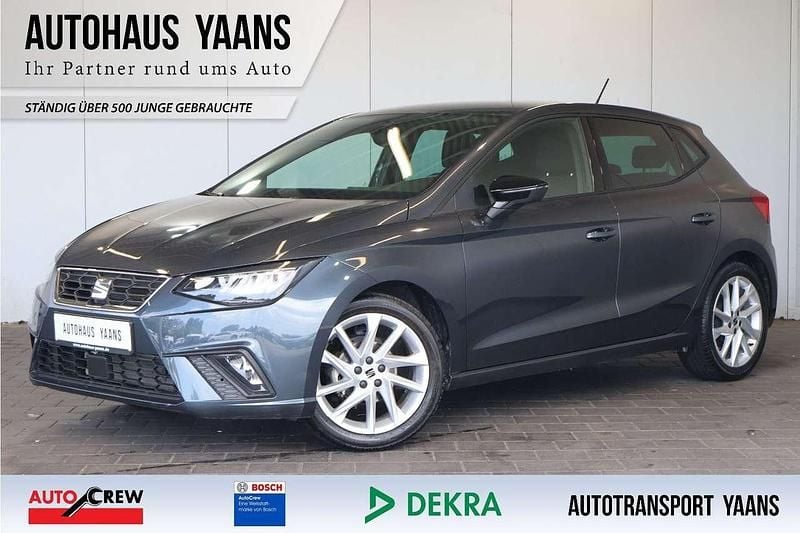 Grau Gebraucht 2024 Seat Ibiza FR Kleinwagen | 15.789 € (Superpreis) - Bild 1/4